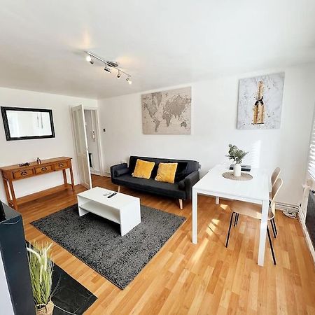 Cosy Croydon Apt Sleeps 5 Eksteriør bilde